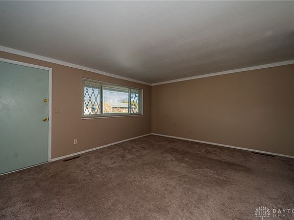 3rd image of 4518 Harbison St