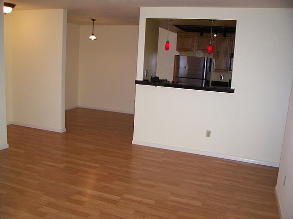 2nd image of 110 N 2nd Ave Unit 2