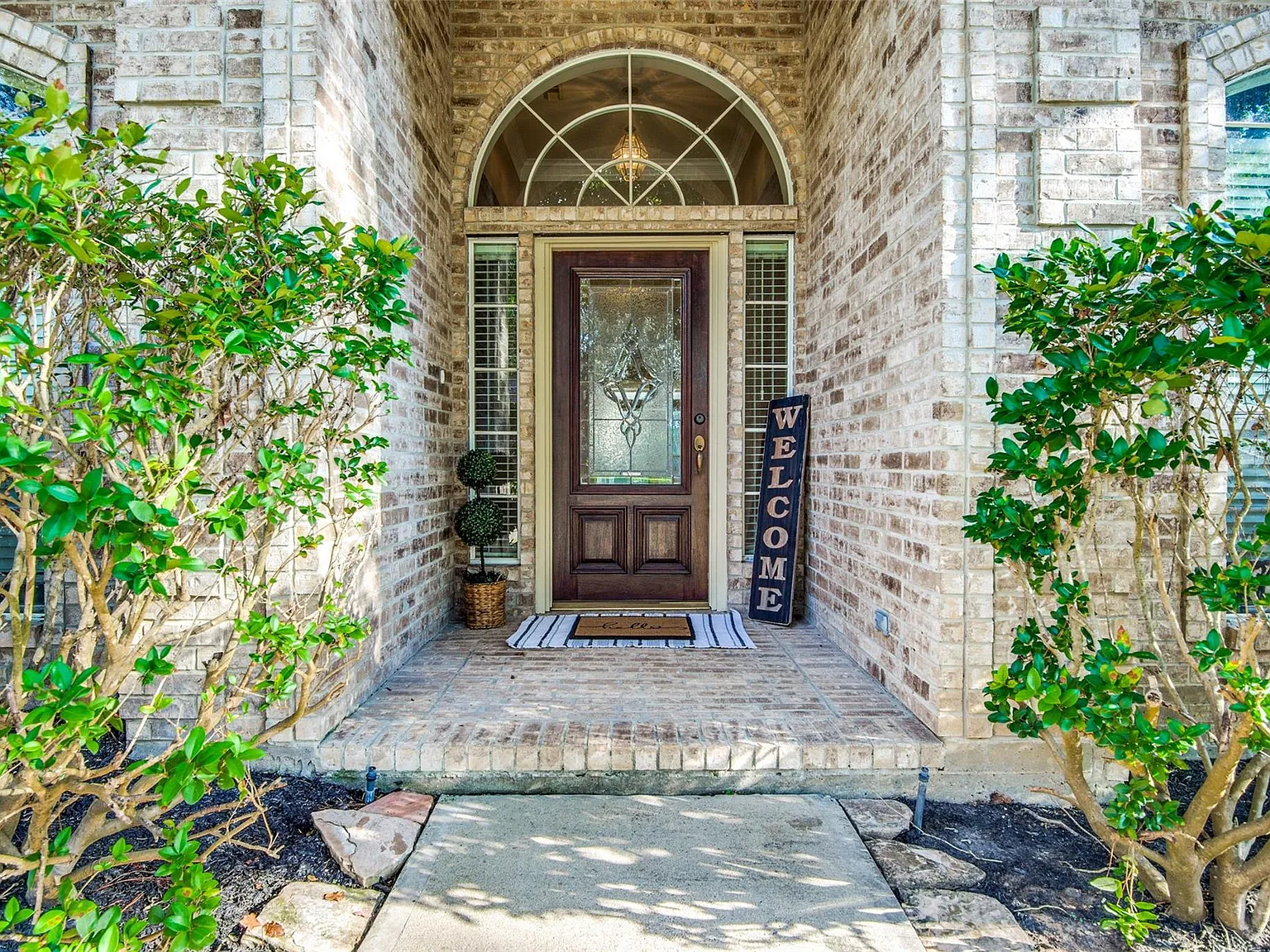 3 bed, 2.0 bath, 2775 sqft, $2,750 — Photo 4