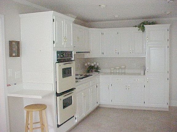 PARTIAL KITCHEN
