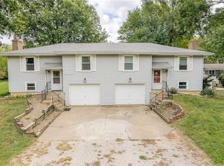 19601 Conser St, Stilwell, KS 66085