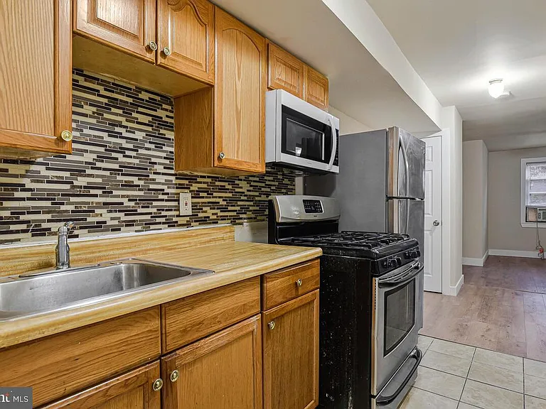 3427 B St SE #1 — Photo 13