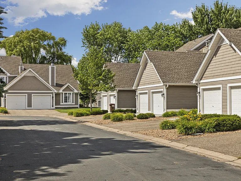 Seasons Villas — Photo 37
