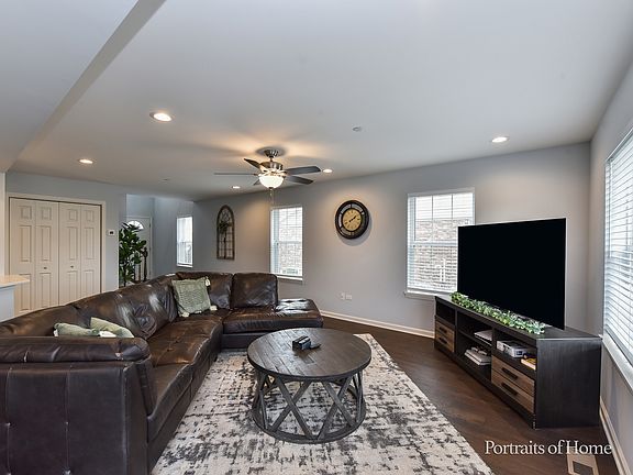 5th image of 575 Bobby Ann Ct #575