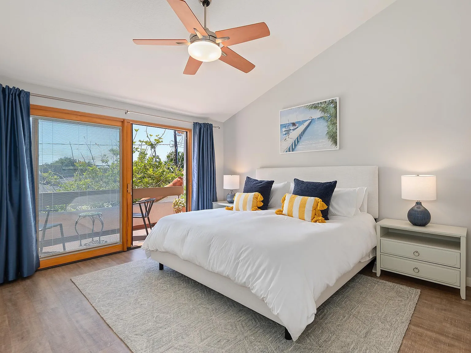 2051 Cliff Dr — Photo 1