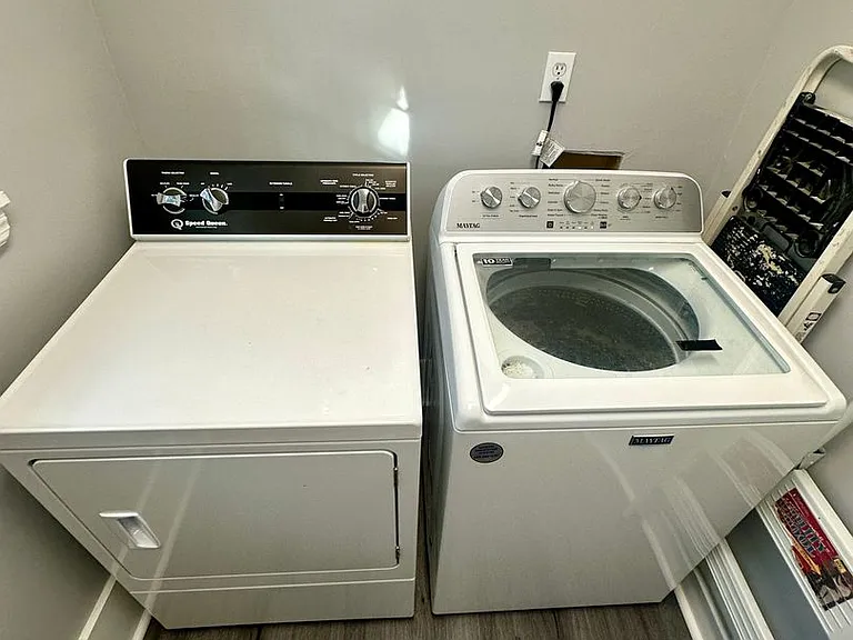 217 Abercorn St #B2 — Photo 12