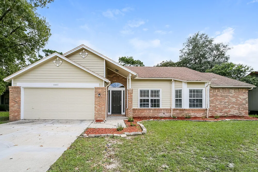 3 bed, 2.0 bath, 1742 sqft, $1,920 — Photo 1