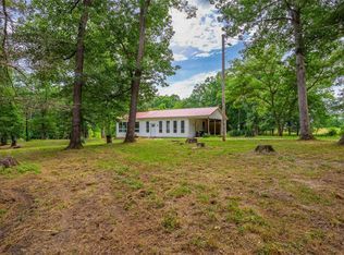 1849 Reno Rd, Sorento, IL 62086
