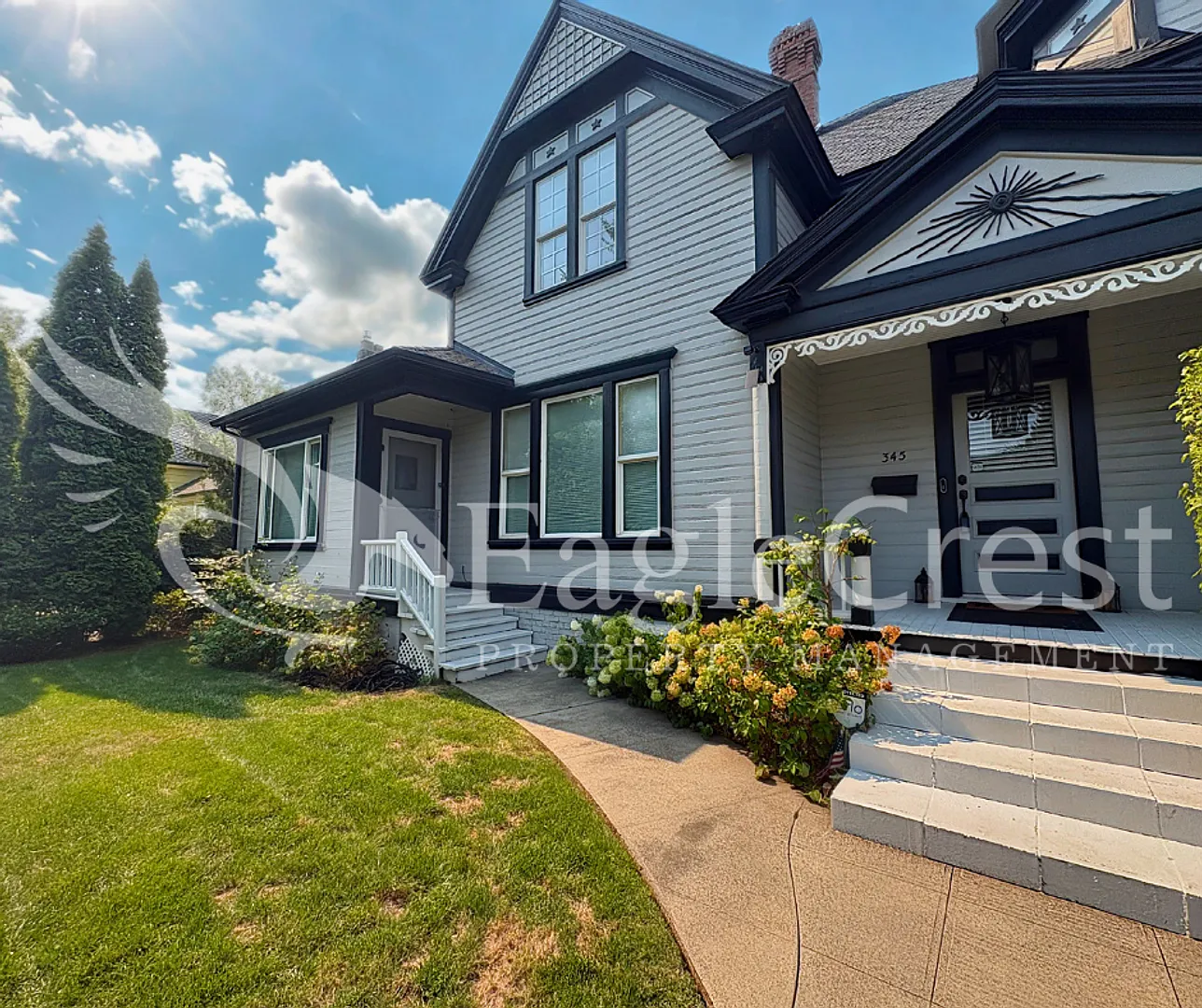 Beautifully Updated Historic Home with 4 Bedrooms ~ 3 Bathrooms & Finished Basement — Photo 4