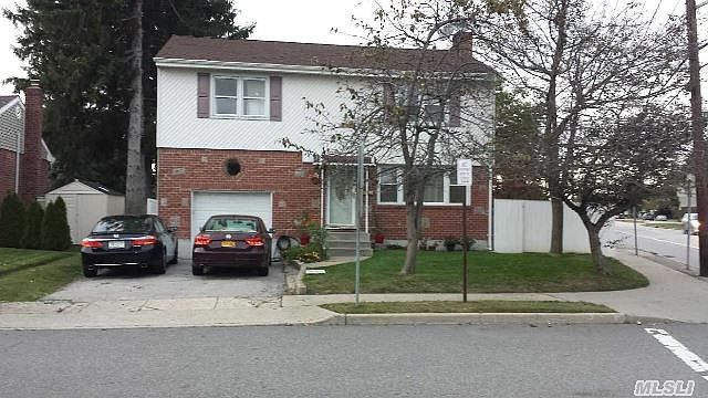 1st image of 58 Kingston Ave