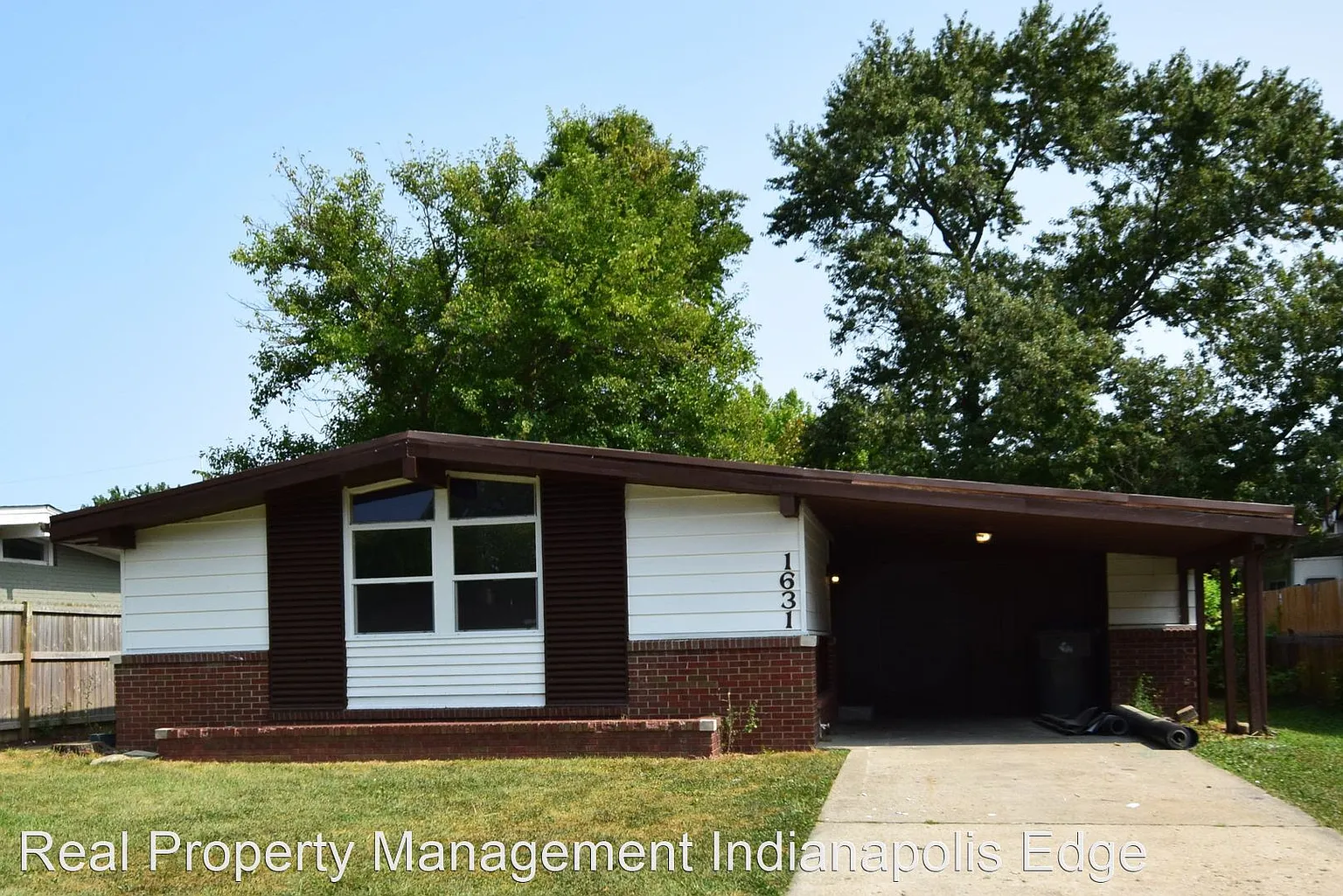 1631 N Elmhurst Dr photo 1