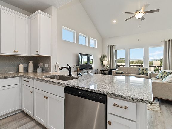 Hunters Ranch Model - Polk - Kitchen