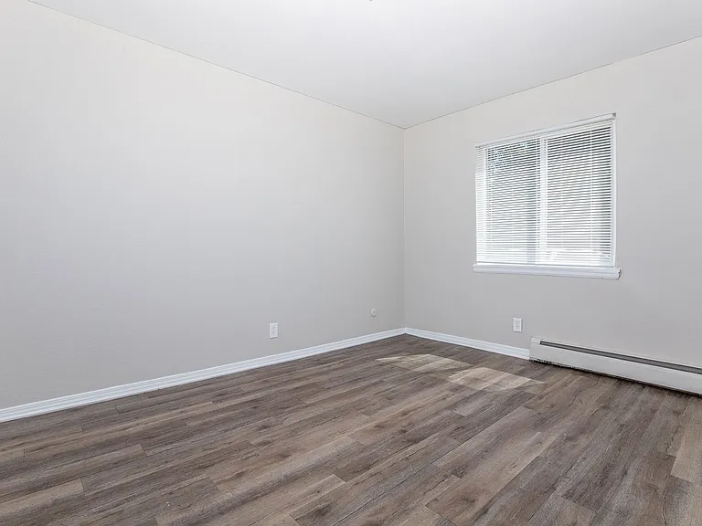 De Cortez Apartments — Photo 7