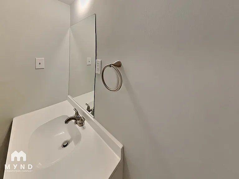 2154 Ashland Dr — Photo 11