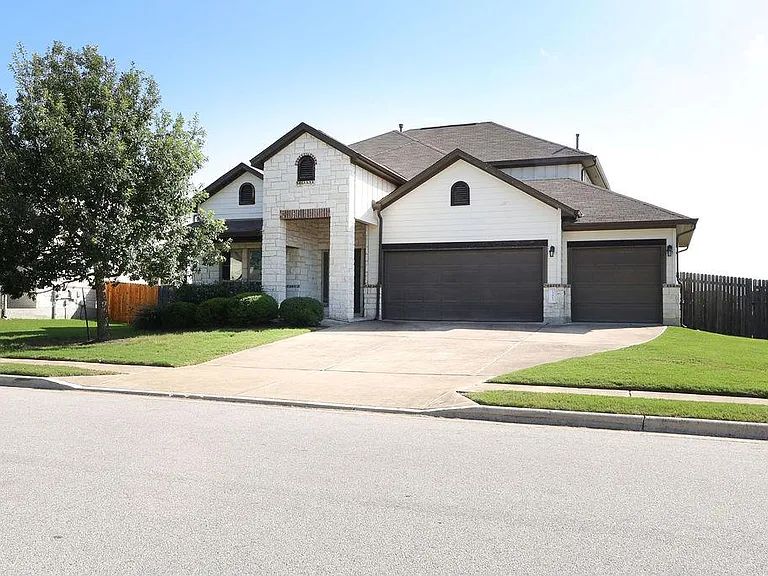13413 Larrys Ln — Photo 1