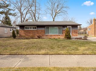 9329 Merriman Rd, Livonia, MI 48150