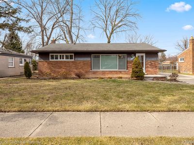 9329 Merriman Rd, Livonia, MI, 48150