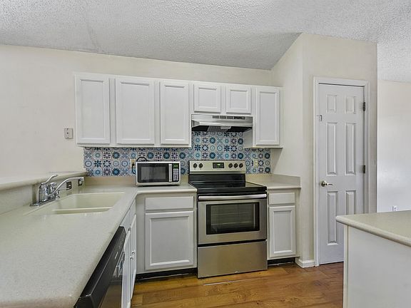 3rd image of 726 Calico Jack Way