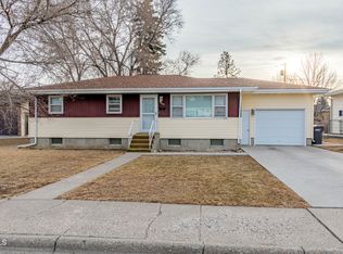 1406 Central Dr, Mandan, ND 58554