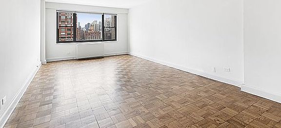 5th image of 353 E 83rd St APT 5B