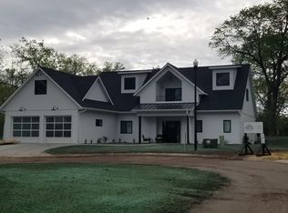 1051 Landing Ln, Detroit Lakes, MN 56501