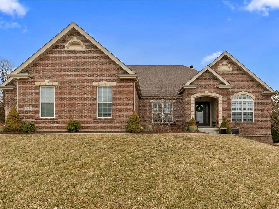 1st image of 205 Oceanis Dr