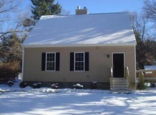 38 Parker Point Rd, Hopkinton, MA 01748