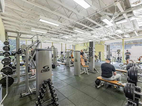 5900 Arlington Avenue image 18 of 20