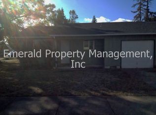 1418 N 10th St, Springfield, OR 97477