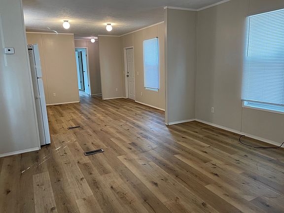 3rd image of 472 Memorial Dr S #W-59