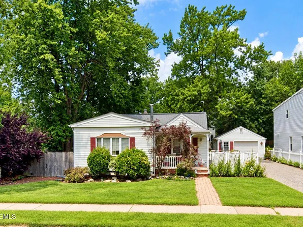 950 S Concourse, Keyport, NJ 07735