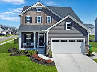 2812 River Oaks Ct, Xenia, OH 45385