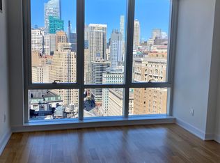 885 6th Ave APT 30F, New York, NY 10001