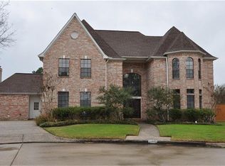 5302 Golden Wings Ct, Houston, TX 77041
