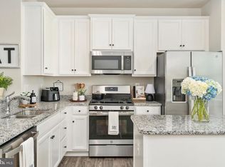 533 View Point Way, Fredericksburg, VA 22405