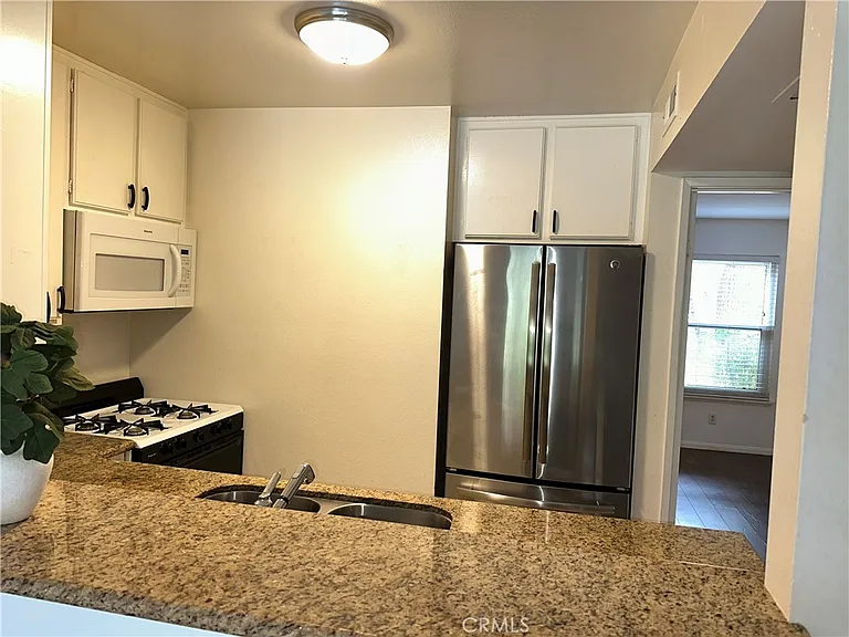 7101 Farralone Ave #142 — Photo 10