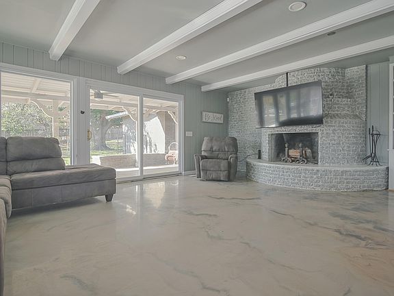 4th image of 3407 Canyon Rd