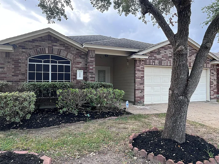 5911 Llano Creek Dr — Photo 3