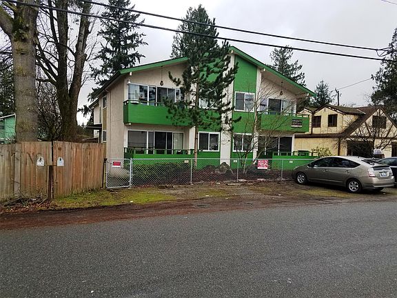 5th image of 3009 NE 120th St APT 201