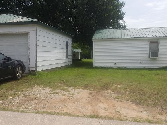 5th image of 1112 Ayers Street