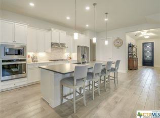 1233 Dancing Oak Ln, San Marcos, TX 78666
