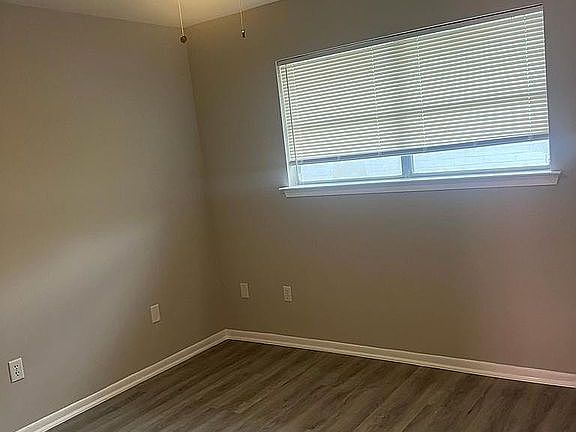 5th image of 1412 Avenue C St