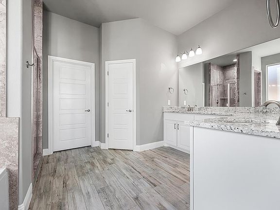 5th image of 1815 Daybreak Way