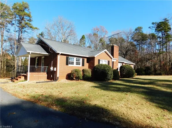 4470 State Highway 268, Ararat, NC 27007