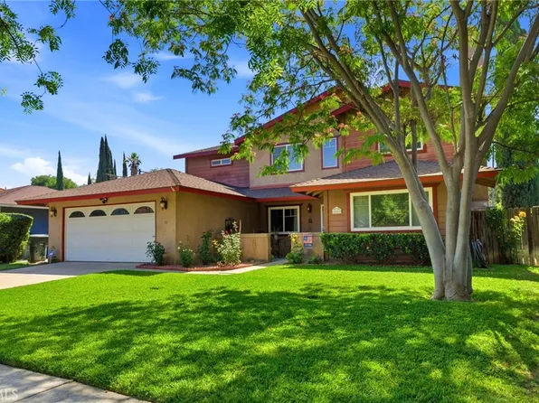 5556 Hardwick Dr, Riverside, CA 92504
