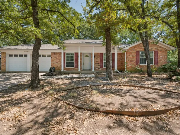 2517 Tanglewood Dr, Grapevine, TX 76051