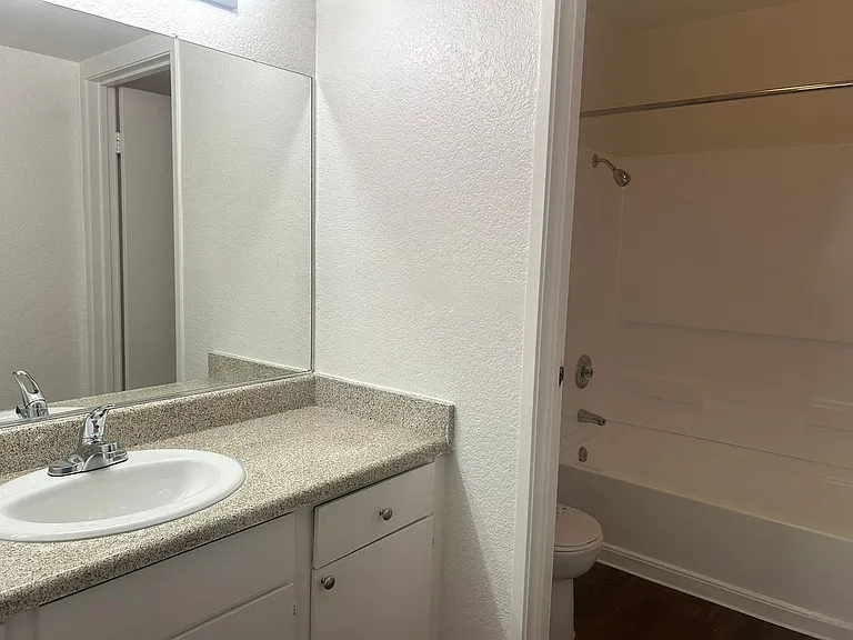 Corona Pointe Resort — Photo 138
