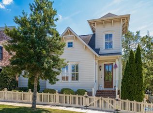 17 Chalkstone St NW, Huntsville, AL 35806