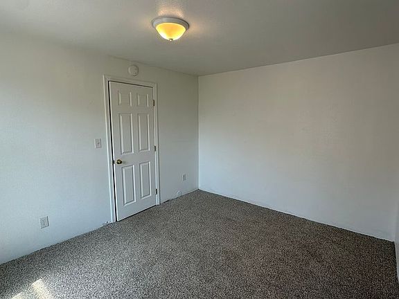 2nd image of 227 S Chelan Ave Unit 4