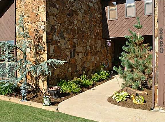 2nd image of 2420 Yellowstone Dr